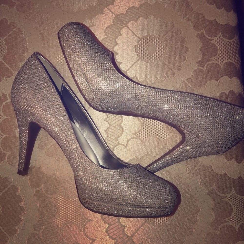 Worthington Sparkling Silver High Heels